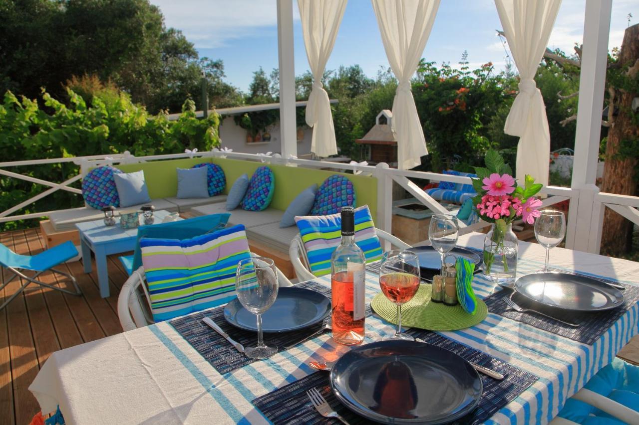 Blue Sky Cottage, Kanouli Beach Halikounas エクステリア 写真