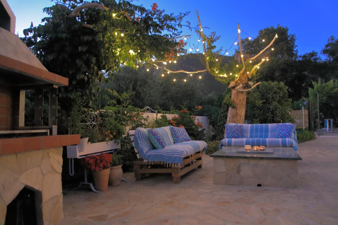 Blue Sky Cottage, Kanouli Beach Halikounas エクステリア 写真